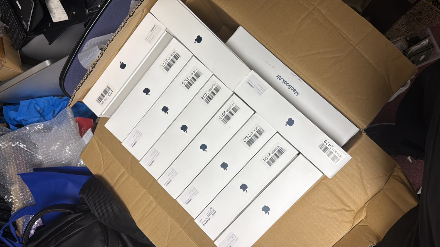 MacBook Air m2 8/256GB